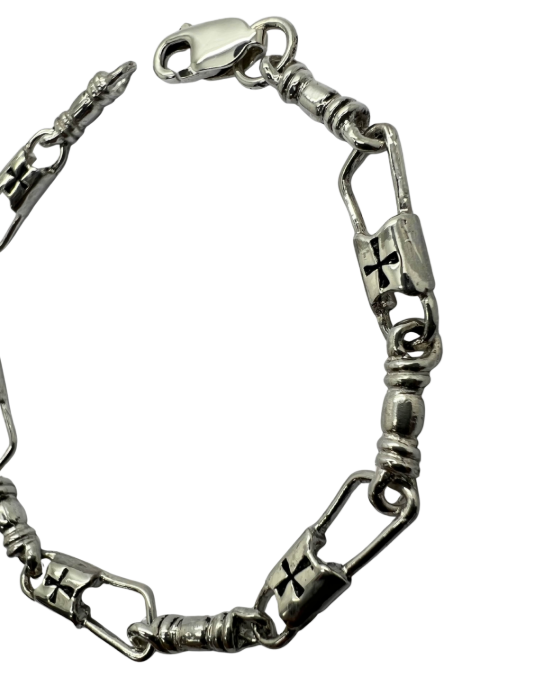 Fishers of Men Maltese Cross Design - Regular Link