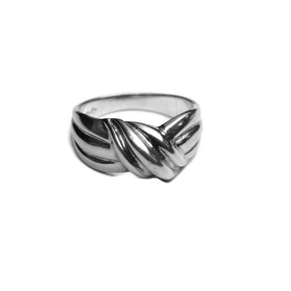 Ladies Knot Ring
